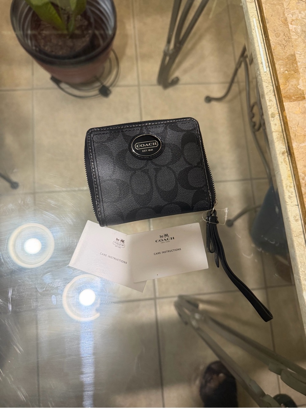 Coach Black Signature Zip Card Case Wallet